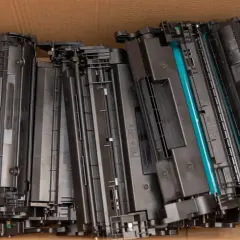 Toner na odrosty: czy to ratunek, czy błąd? Ekspert radzi!