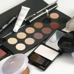 Mary Kay podkład rozświetlający: Czy to Twój klucz do "glow"?