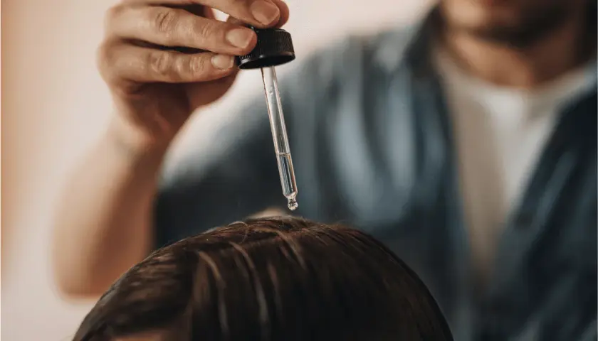 Wcierka do włosów: Jak aplikować dla baby hair i mocnych włosów?