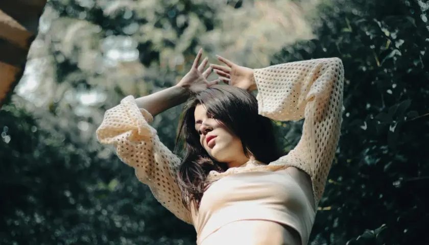 Jak zostać modelką plus size? Wymagania, agencje, zarobki w Polsce