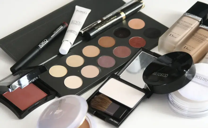 Mary Kay podkład rozświetlający: Czy to Twój klucz do "glow"?