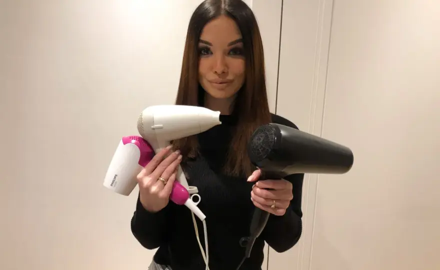 Suszarka do włosów: jak wybrać model, który nie zniszczy Twoich włosów?